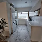 Rosa - Modern, Peaceful And Cozy דירה