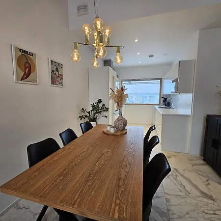 Rosa - Modern, Peaceful And Cozy Lägenhet *