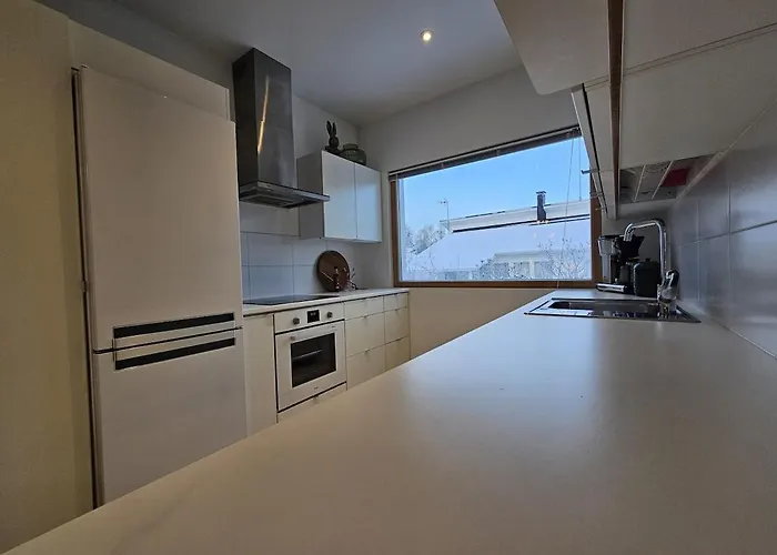 Rosa - Modern, Peaceful And Cozy Lägenhet *